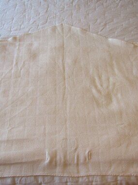CROWN AFFAIR The Towel Microfiber Hair Towel--Oversized-- Pre-Owned---Excellent